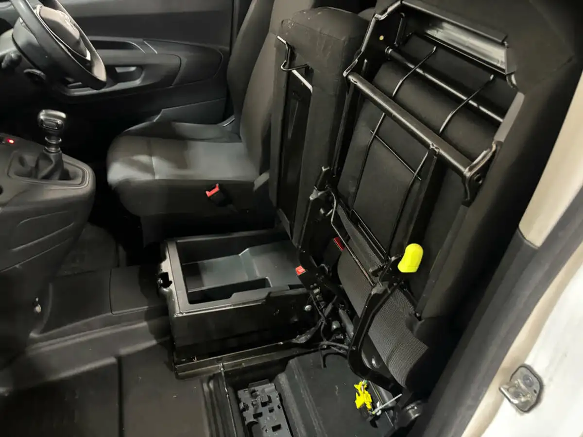 2022-peugeot-partner-15-bluehdi-1000-professional-premium-100pseu6d-big-48