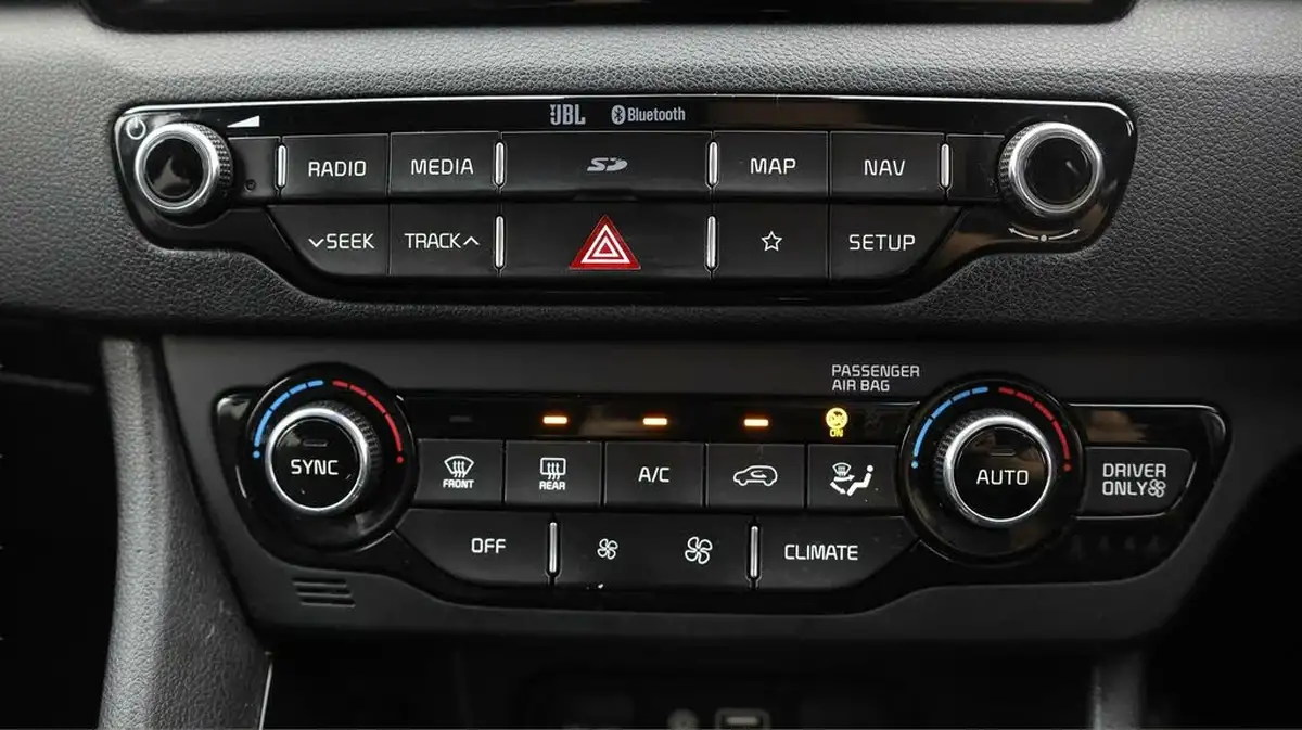 2018-kia-niro-16-gdi-3-156kwh-adap-big-12