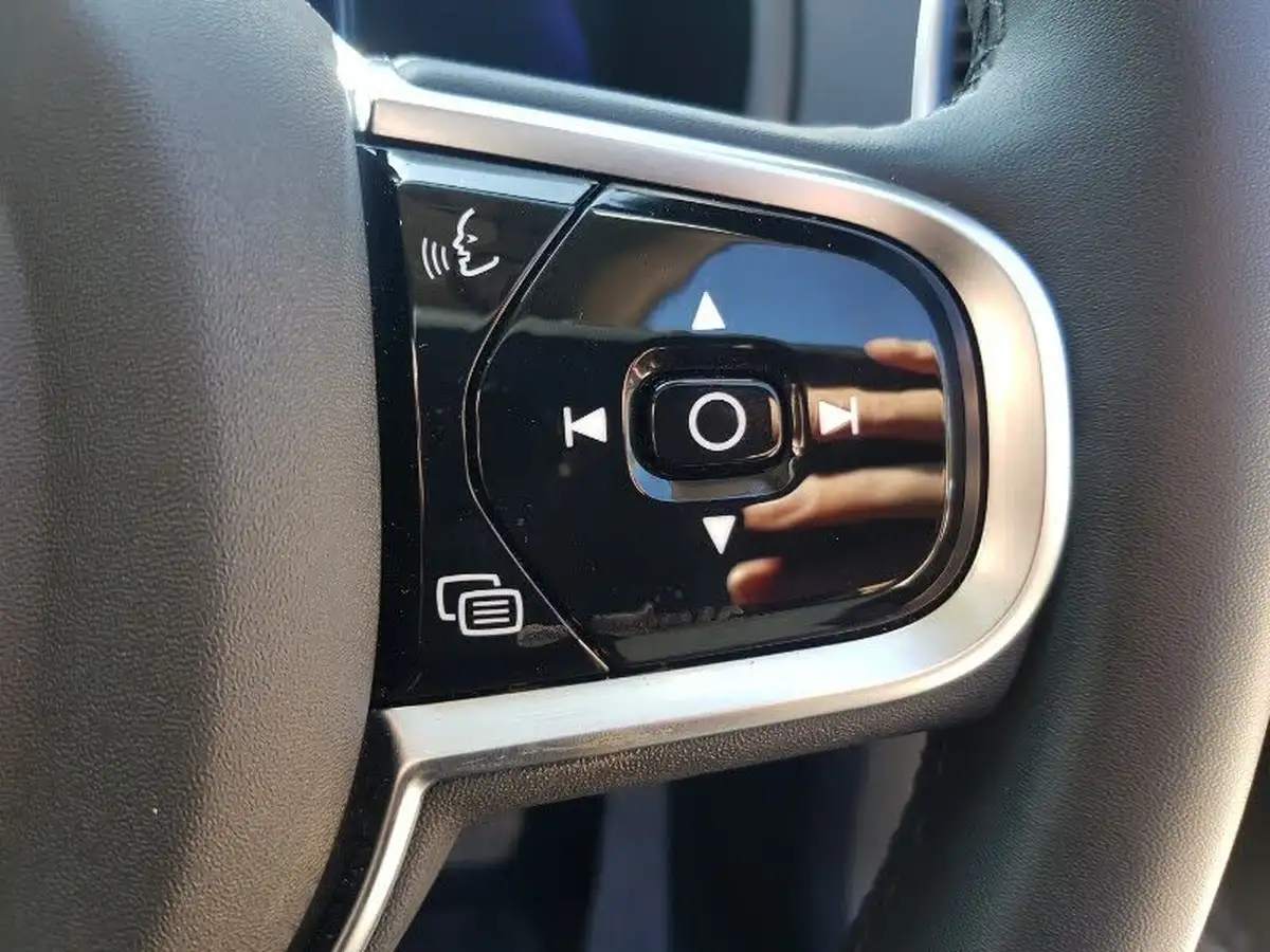 2024-volvo-xc90-20-b5-plus-big-18