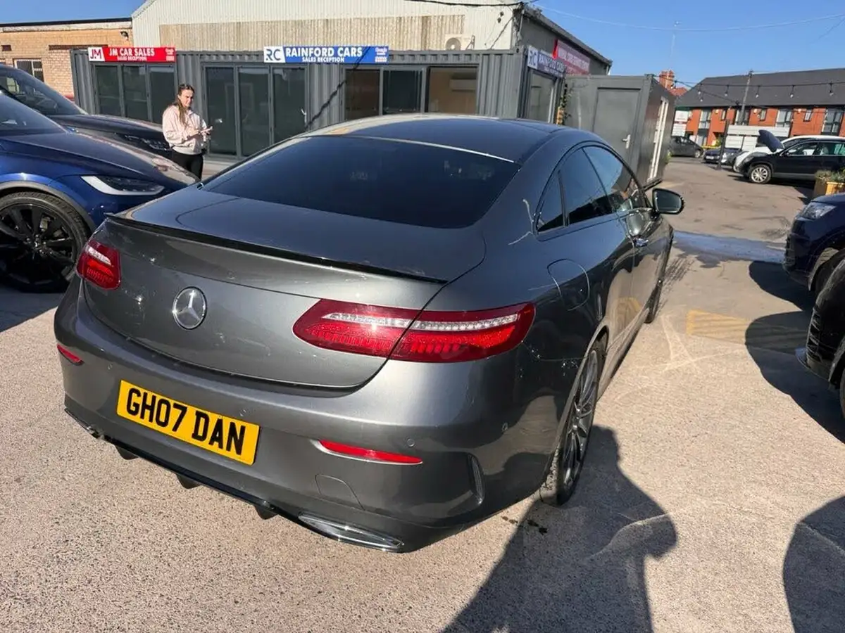 2018-mercedes-benz-e-class-20d-e220d-amg-line-premium-plusss-coupe-2d-big-5