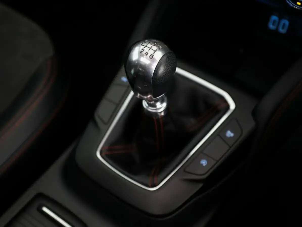 2022-ford-kuga-15-st-line-x-edition-big-21