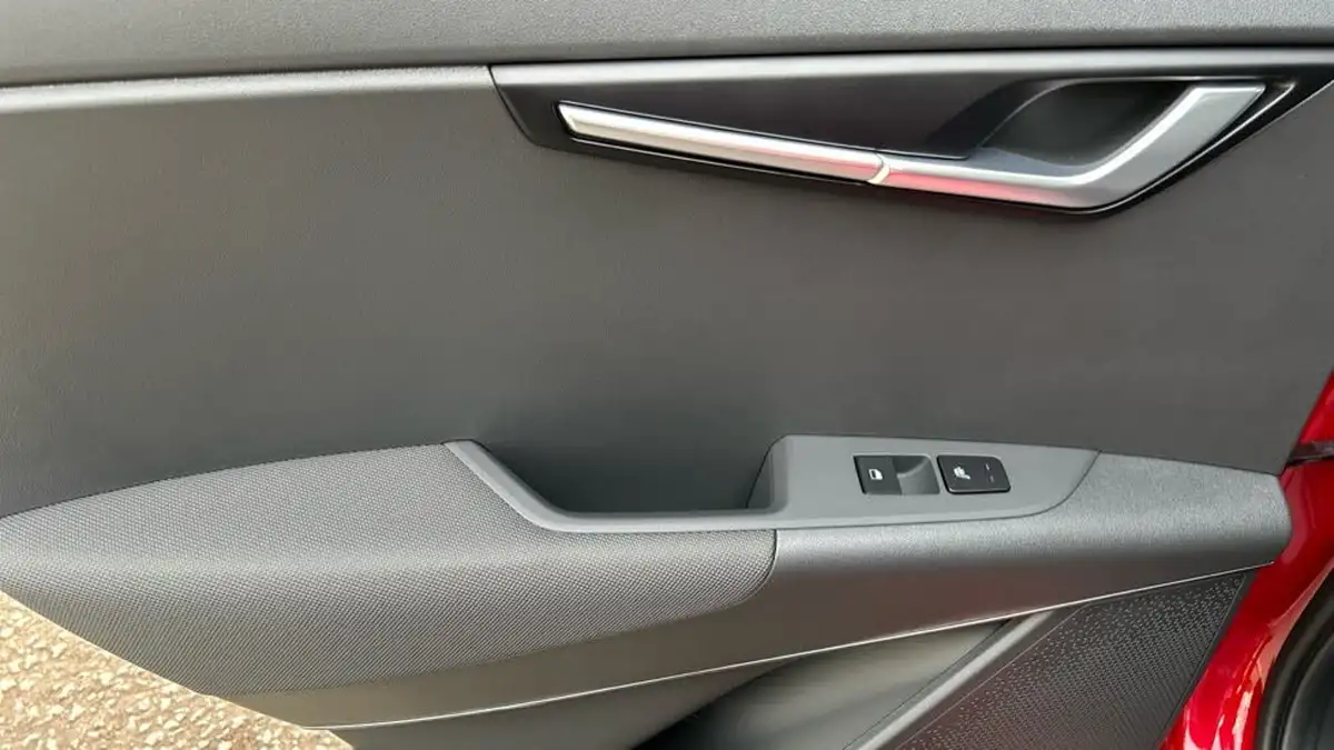2025-kia-niro-16-gdi-4-127bhp-hev-132kwh-big-16