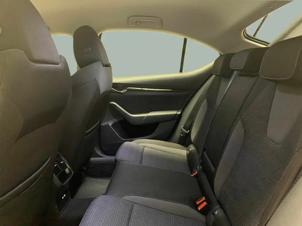 2022-skoda-octavia-10-tsi-se-110ps-hatchback-big-33
