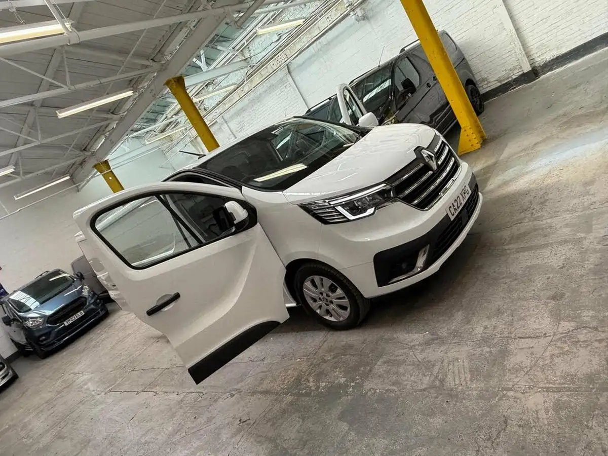 2022-renault-trafic-20dci-sl28-130-sport-big-26