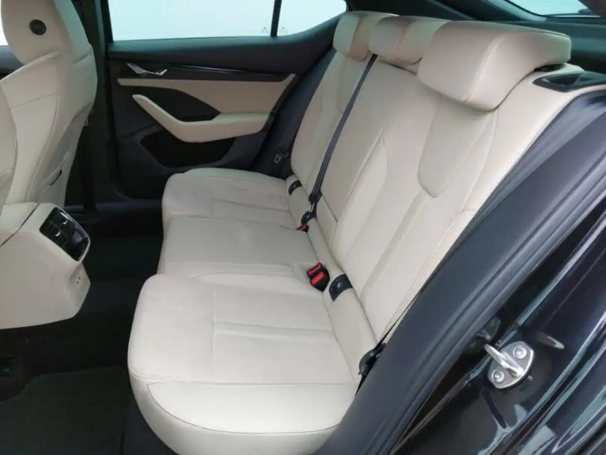 2021-skoda-octavia-14-tsi-se-l-hatchback-big-5