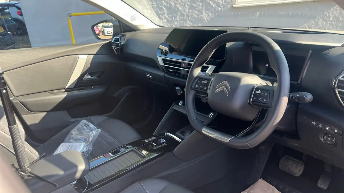 2024-citroen-c4-x-12-puretech-max-130ps-ss-eat8-big-11