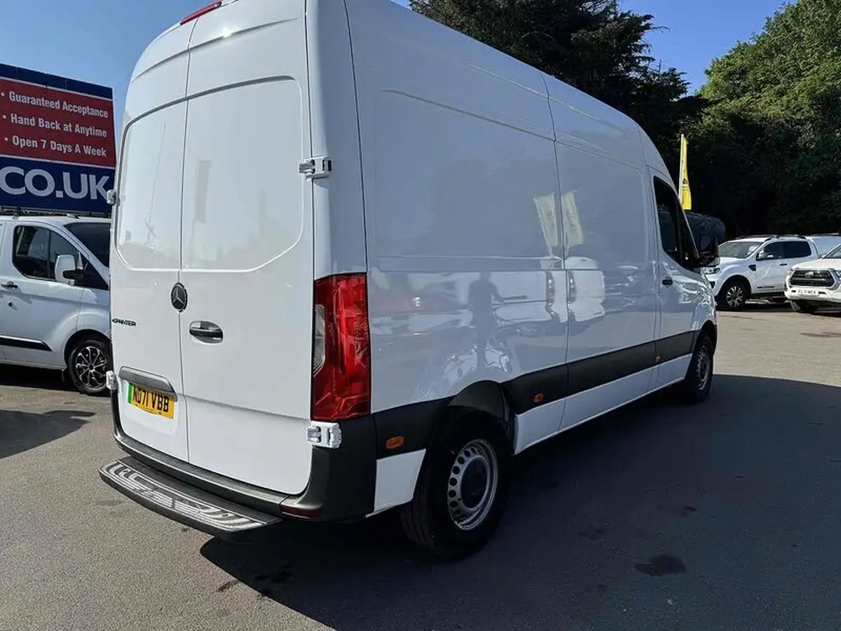2021-mercedes-benz-sprinter-e-esprinter-l2h2-progressive-dc-80kw-big-9