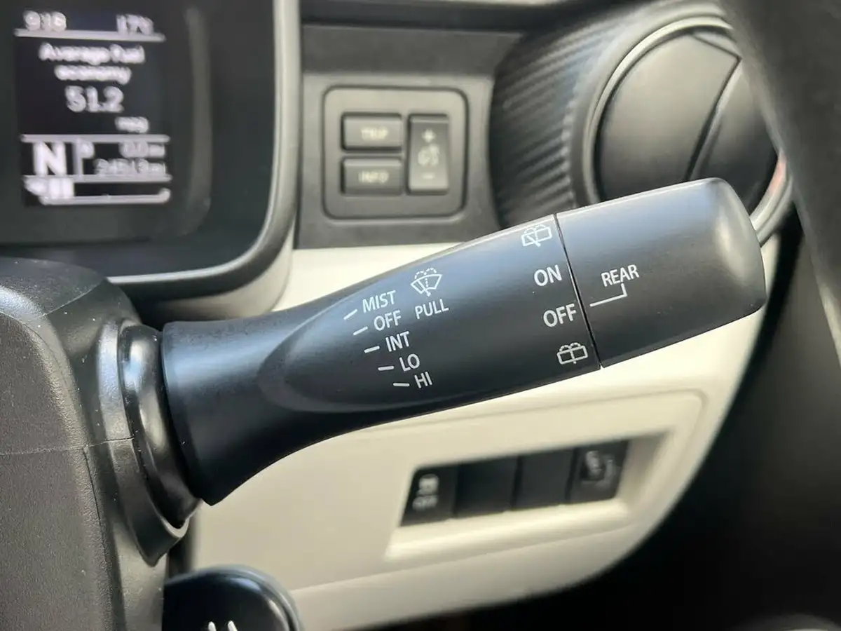 2020-suzuki-ignis-12-dualjet-sz-t-90ps-1242cc-ags-big-39
