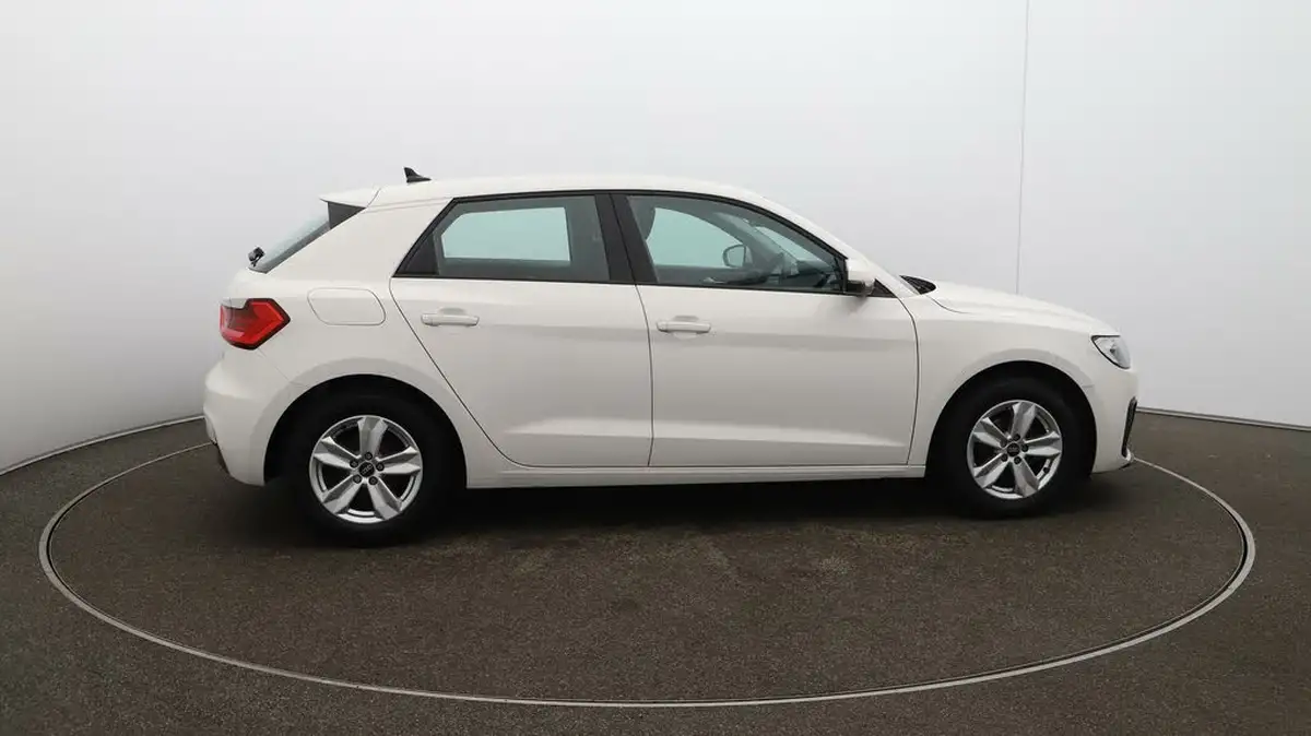 2022-audi-a1-10-25-tfsi-technik-big-49