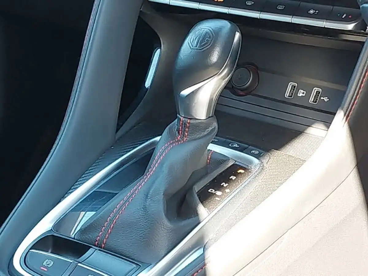 2024-mg-zs-suv-10t-gdi-exclusive-auto-big-10