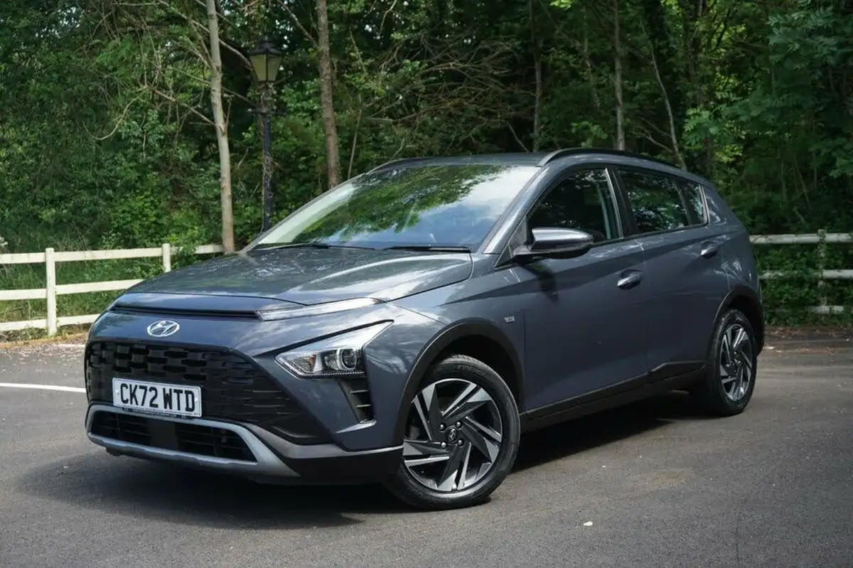 2022-hyundai-bayon-10-t-gdi-se-connect-dct-big-8