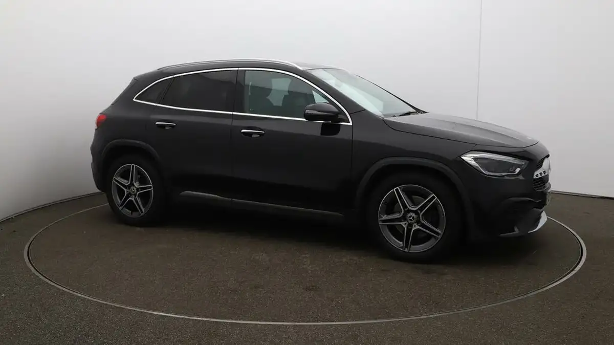 2022-mercedes-benz-gla-class-13-gla-180-amg-line-premium-plus-big-47