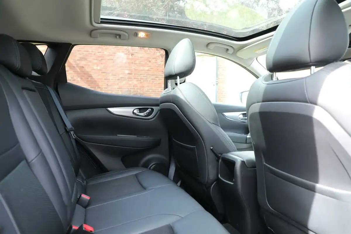 2019-nissan-qashqai-13-dig-t-tekna-140ps-big-10