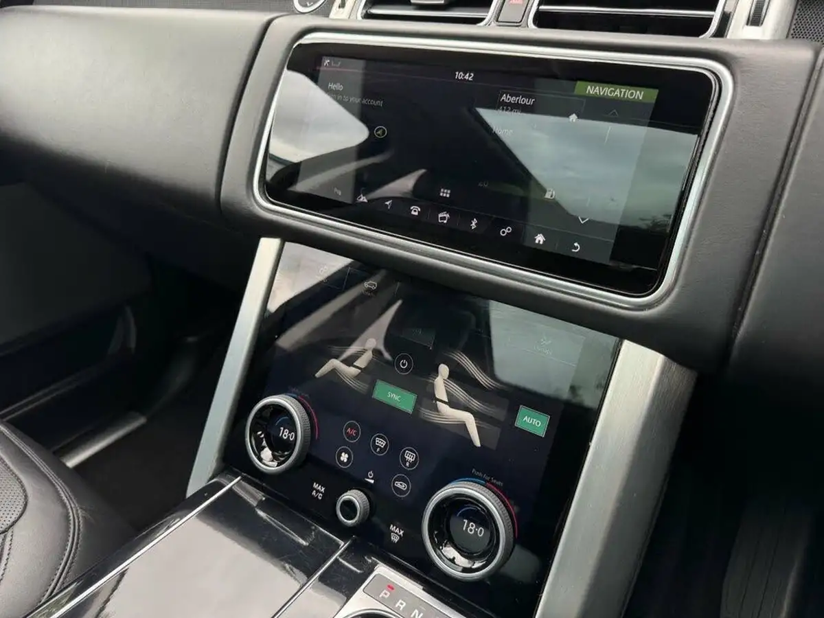 2018-land-rover-range-rover-30tdv6-vogue-big-23