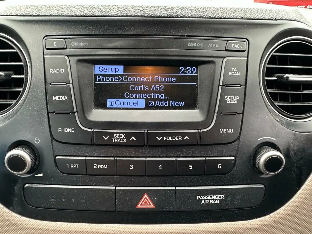 2015-hyundai-i10-10-s-big-26