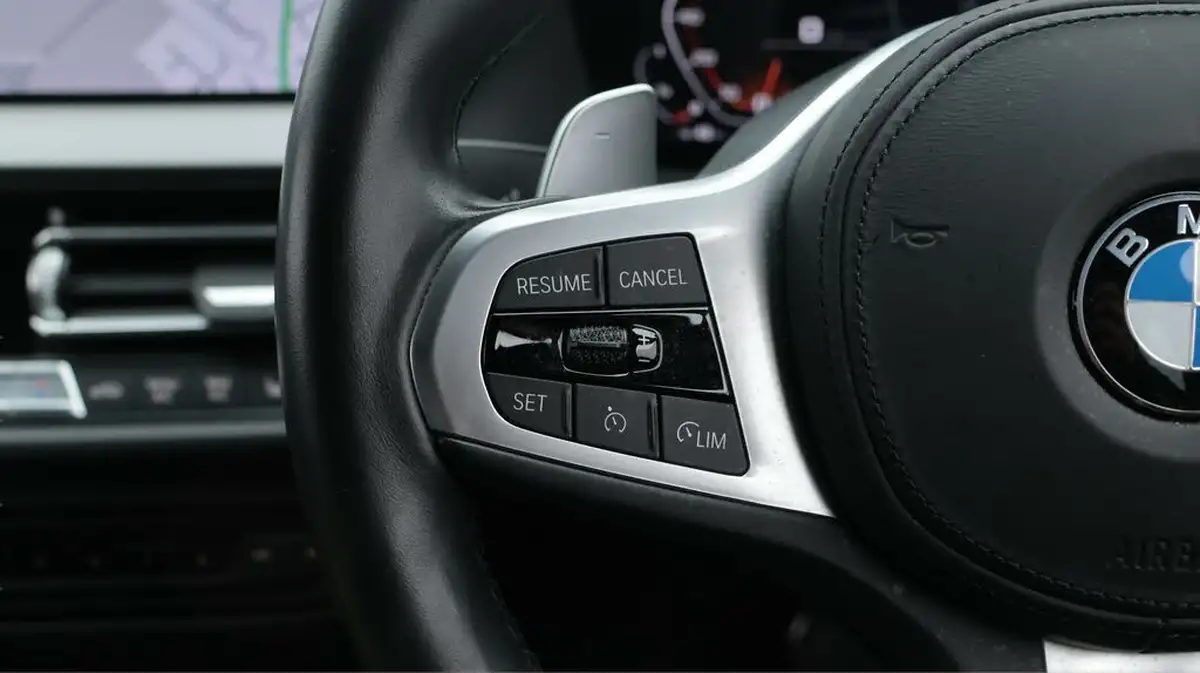 2022-bmw-1-series-20-m135i-xdrive-big-24