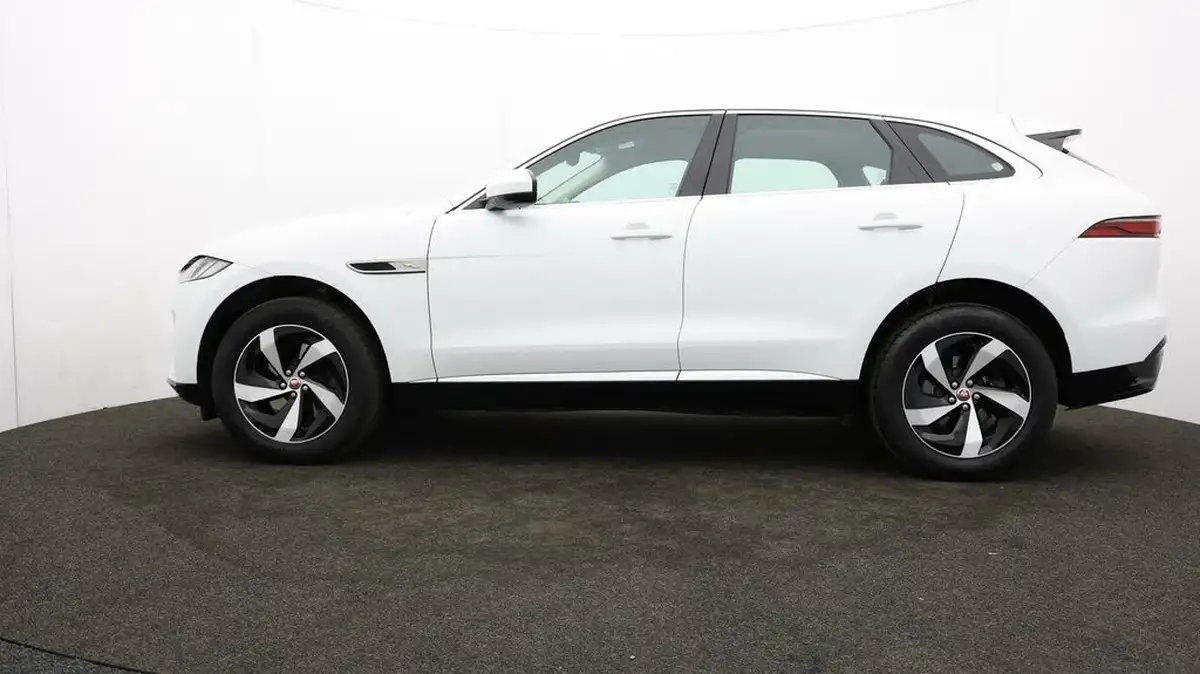 2022-jaguar-f-pace-20-d200-s-big-62