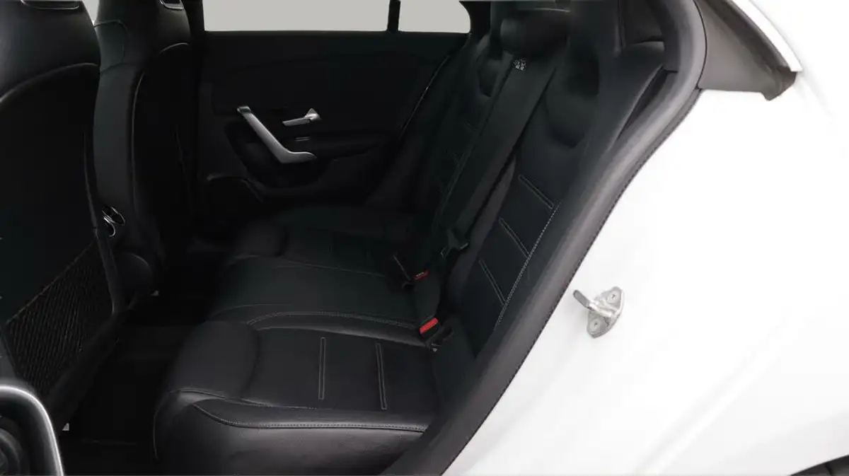 2020-mercedes-benz-cla-13-cla-200-amg-line-coupe-4d-7g-dct-big-16