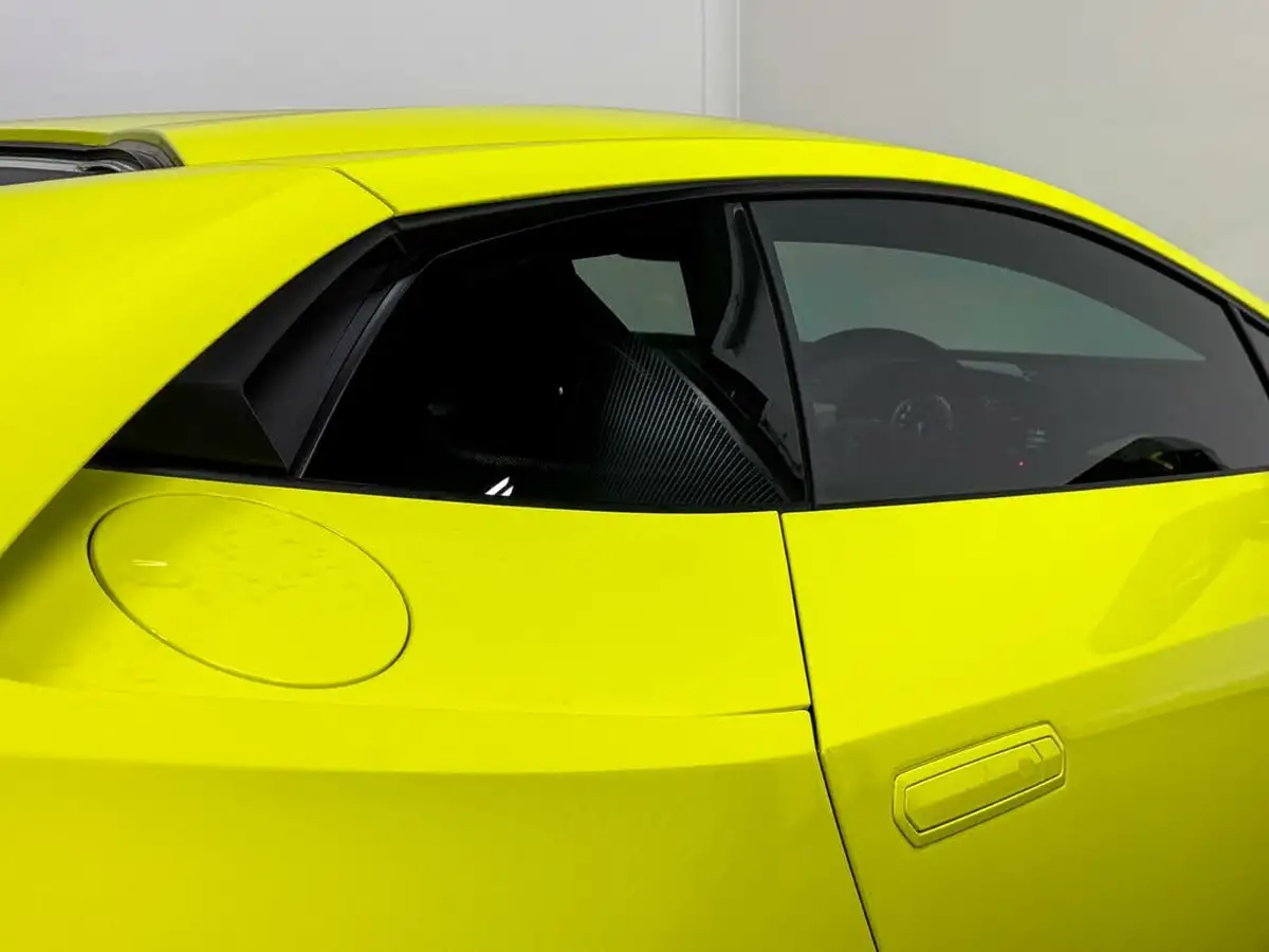 2019-lamborghini-huracan-big-26