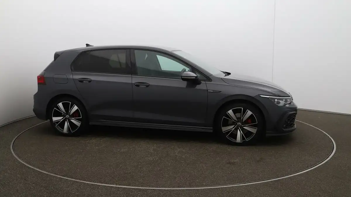 2022-volkswagen-golf-20tdi-gtd-big-49