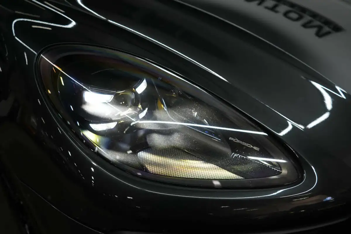 2020-porsche-macan-29-v6-gts-big-10