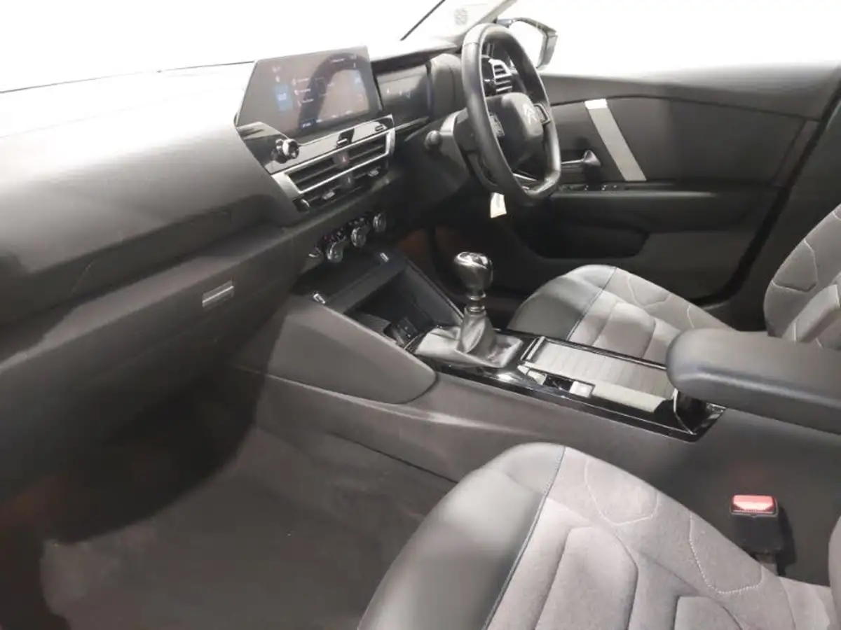 2022-citroen-c4-12-puretech-sense-plus-big-4