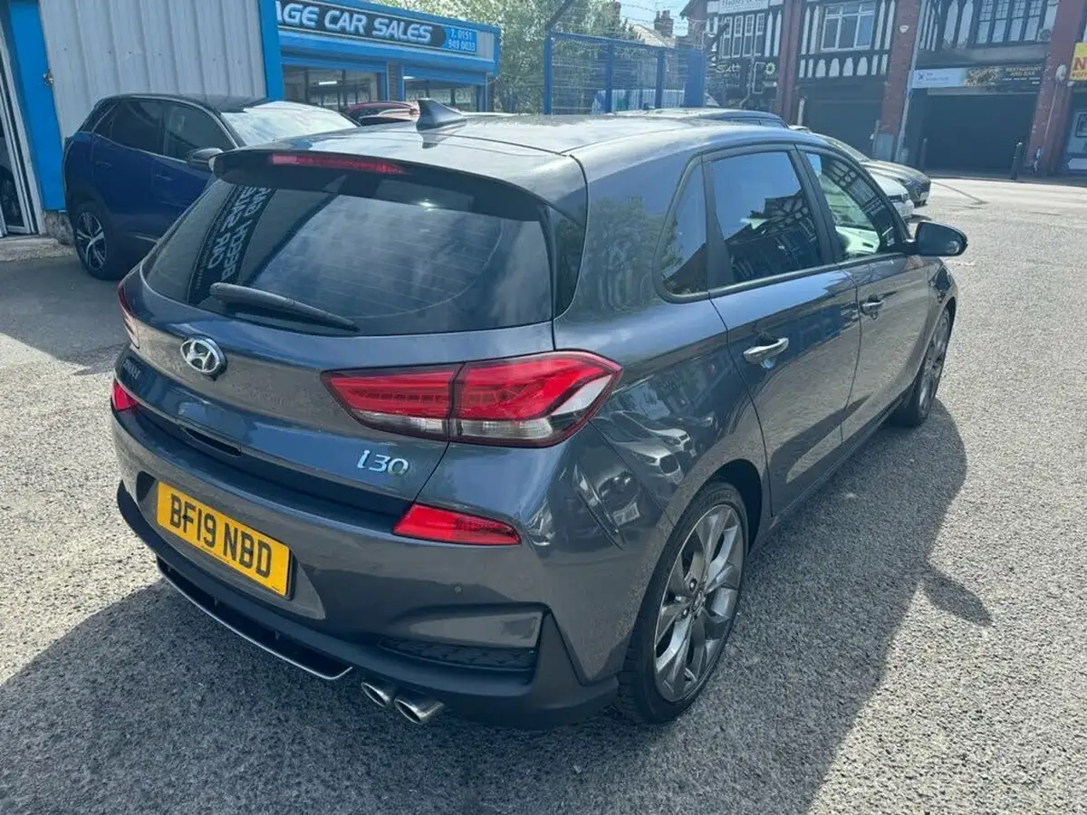 2019-hyundai-i30-14-t-gdi-n-line-nav-hatchback-dct-big-2