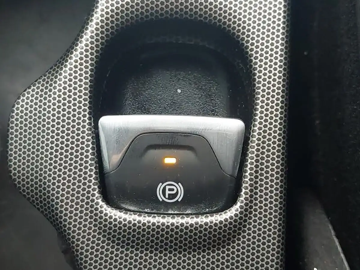 2021-fiat-500x-10-firefly-turbo-sport-big-15