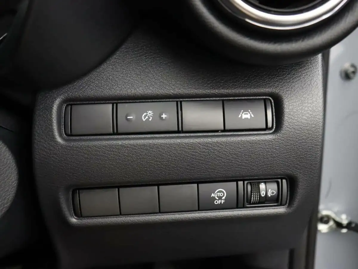 2023-nissan-juke-10-dig-t-n-connecta-big-31