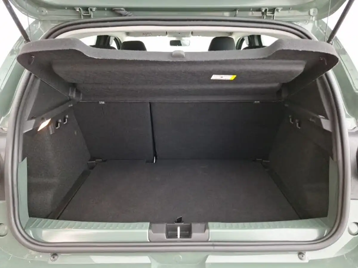 2024-dacia-sandero-stepway-10-tce-extreme-90bhp-big-7