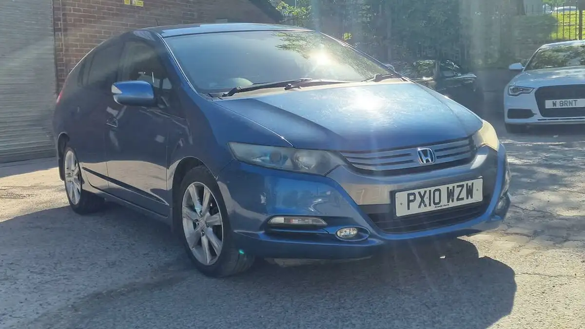 2010-honda-insight-13-es-big-0
