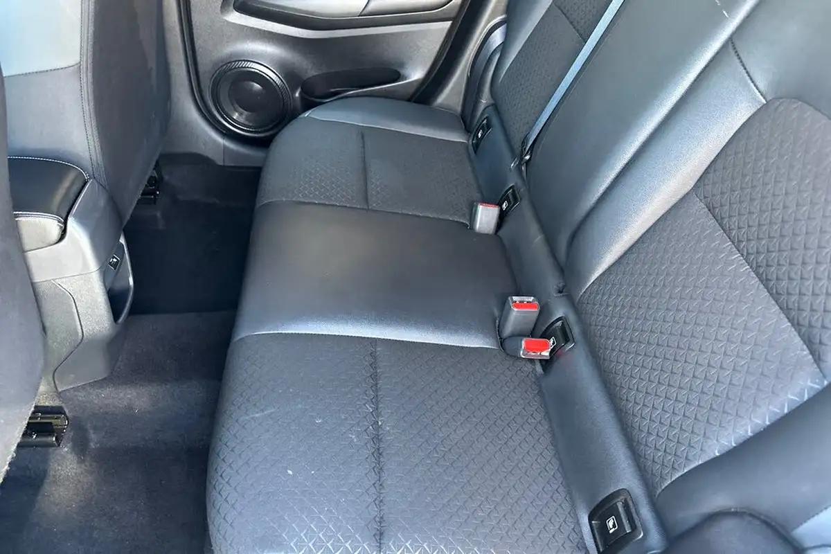 2024-nissan-juke-10-dig-t-n-connecta-dct-big-19