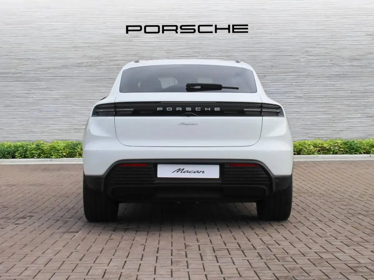 2025-porsche-macan-e-electric-big-10