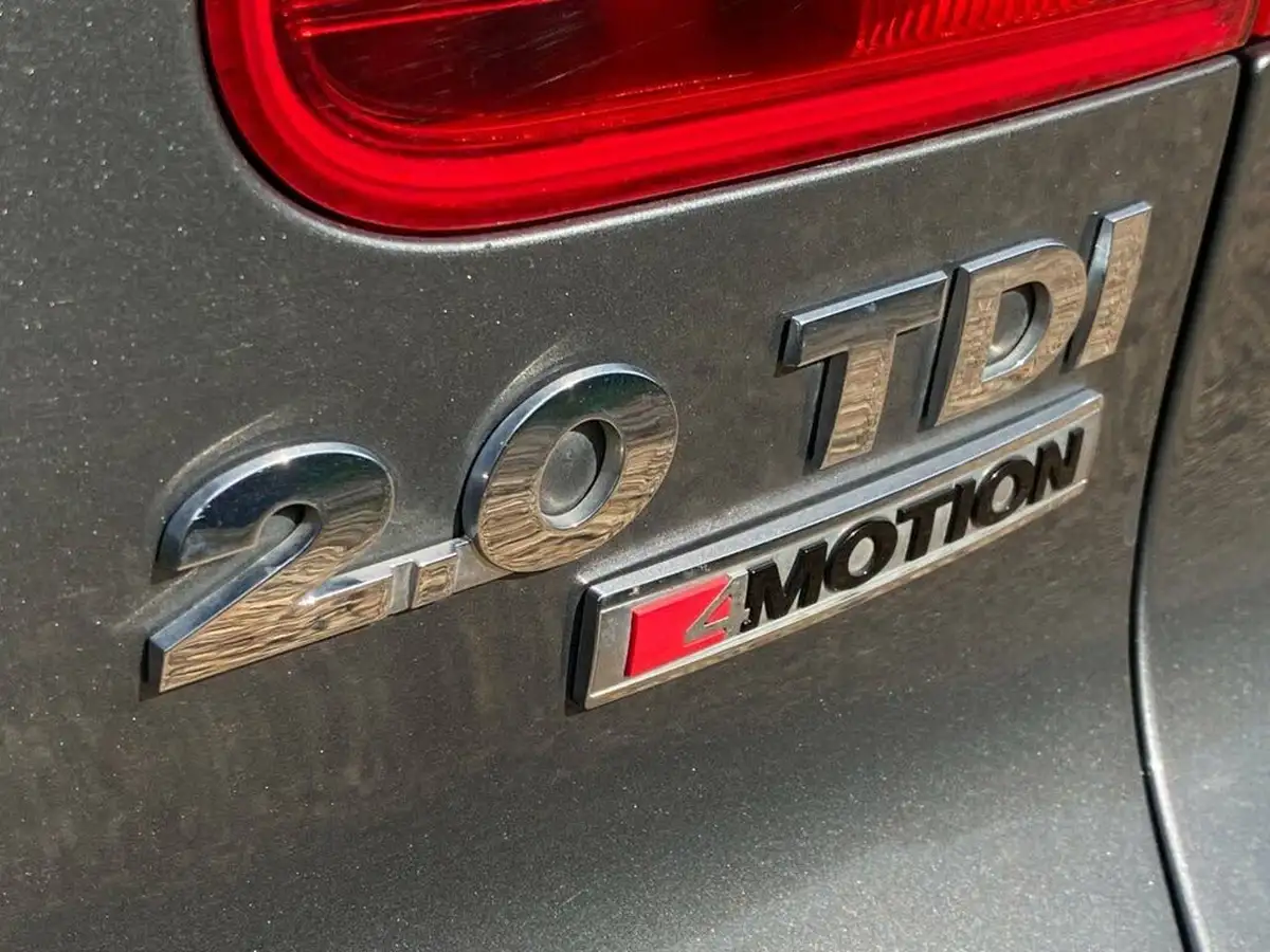 2015-volkswagen-tiguan-20tdi-match-150ps-4wd-bmt-big-44