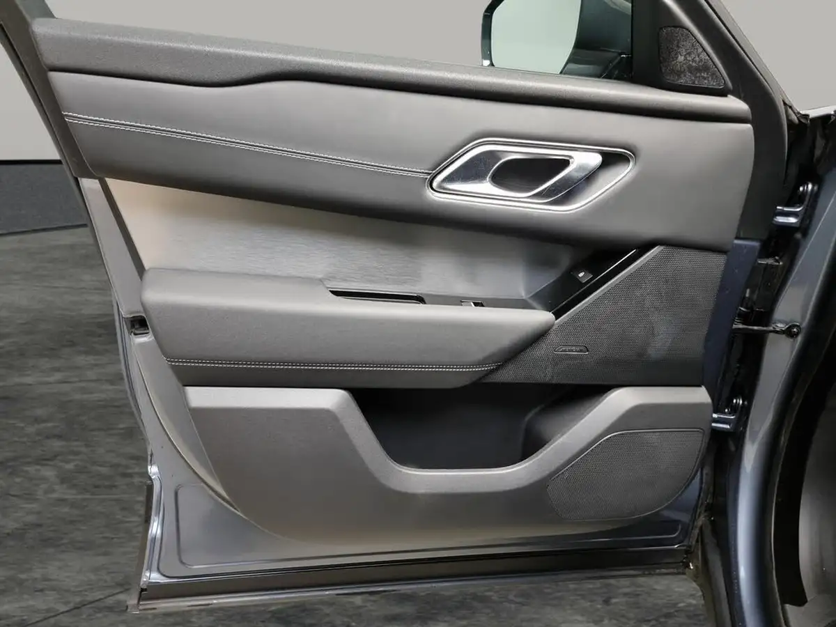 2022-land-rover-range-rover-velar-20-p400e-r-dynamic-s-big-37