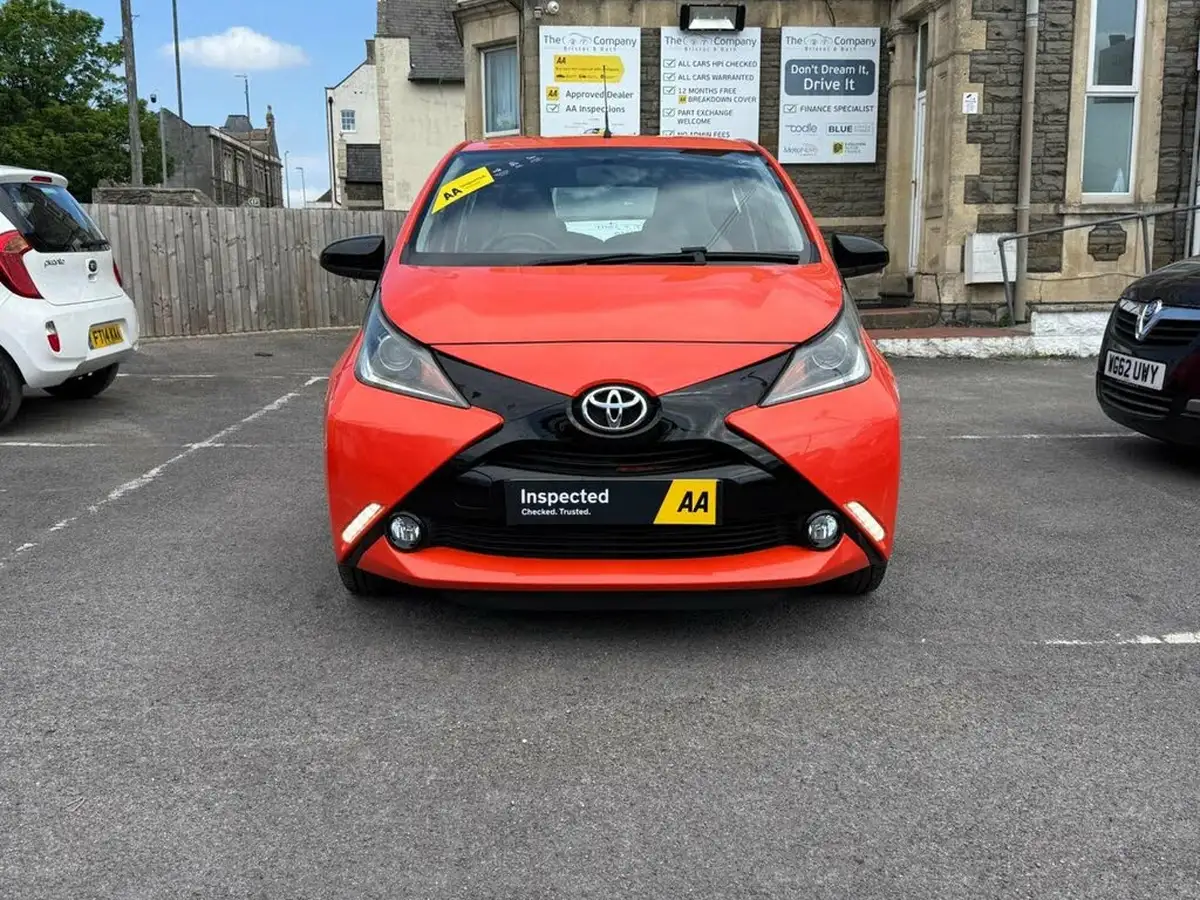 2014-toyota-aygo-10-vvt-i-x-cite-5d-big-8