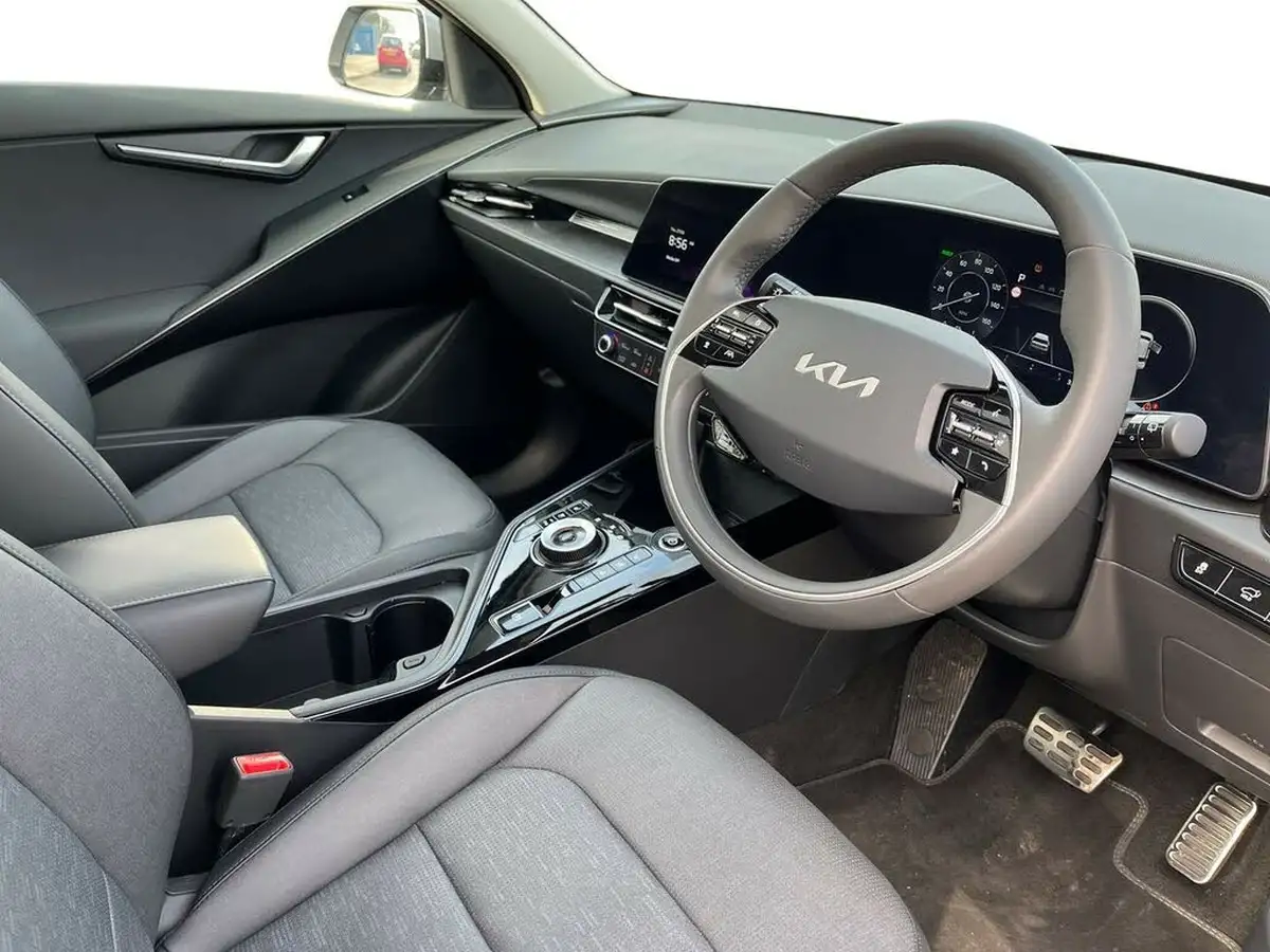 2024-kia-niro-ev-e-4-big-10