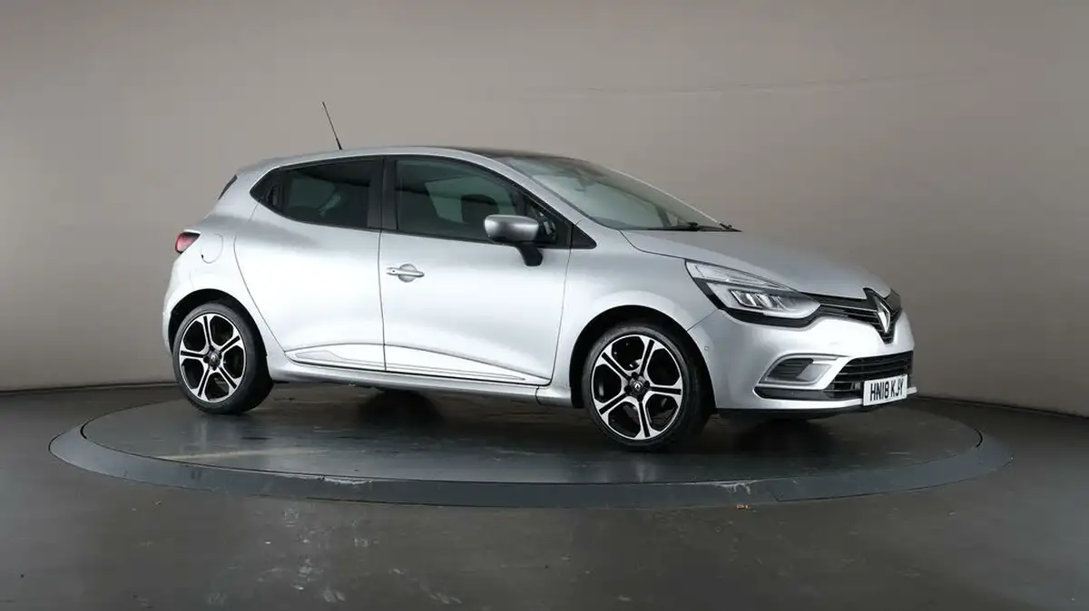 2018-renault-clio-15dci-signature-nav-90bhp-big-55