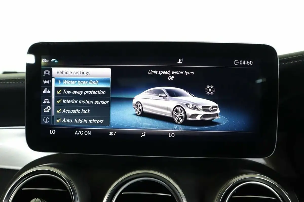 2018-mercedes-benz-c-class-15-c200-amg-line-ss-coupe-2d-big-44
