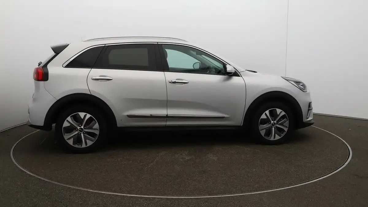 2021-kia-e-niro-ev-4-big-53