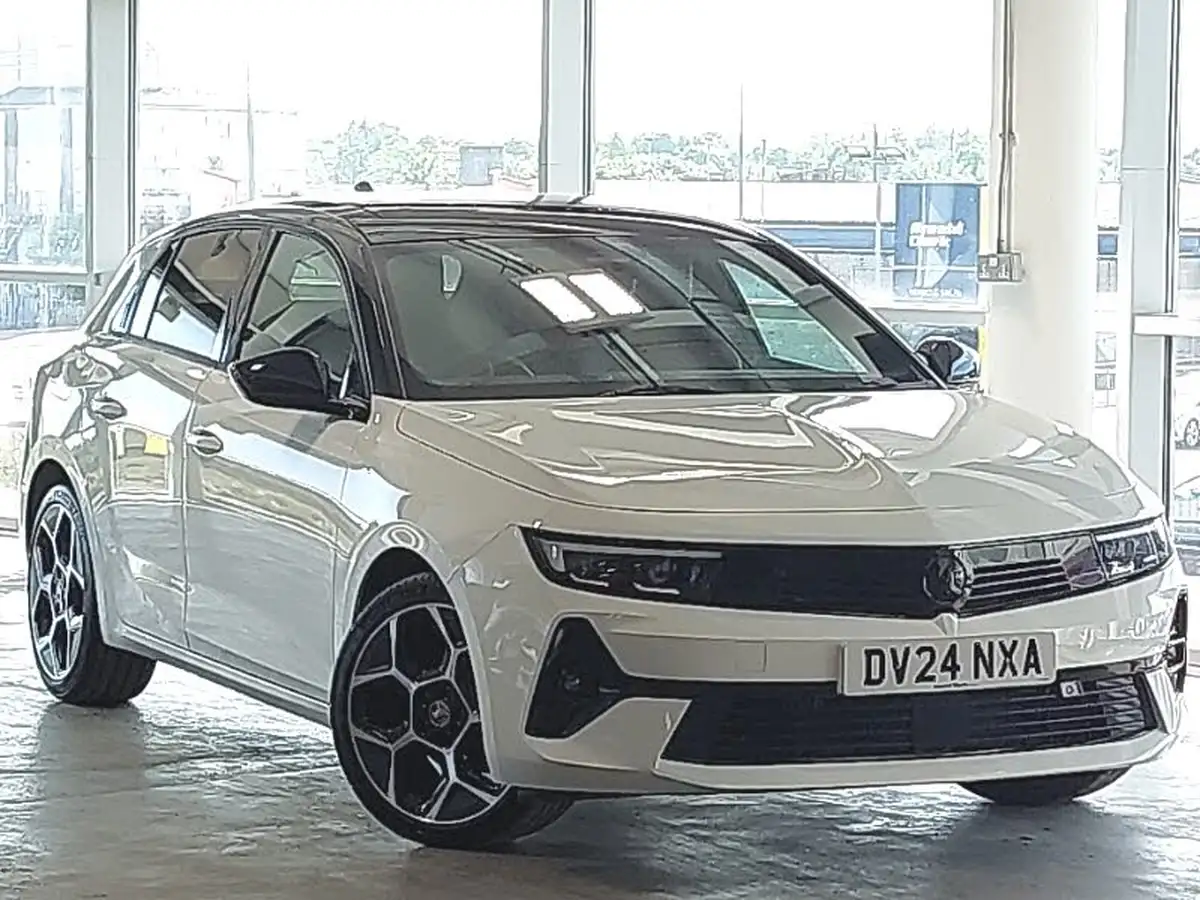 2024-vauxhall-astra-12-turbo-ultimate-130ps-hatchback-big-0