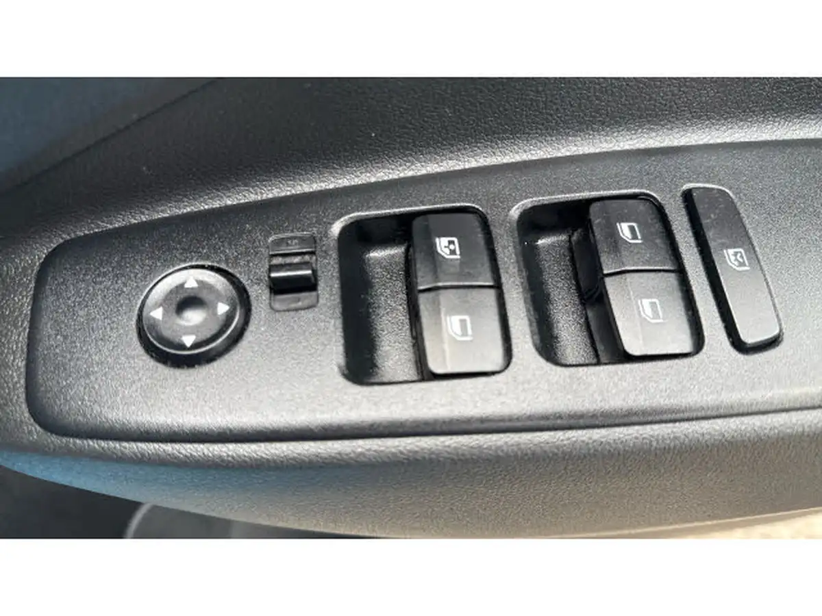 2021-hyundai-i10-10-premium-big-29