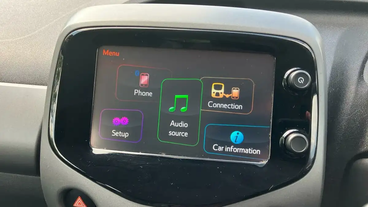 2019-toyota-aygo-10-vvt-i-x-play-tss-x-shift-big-20