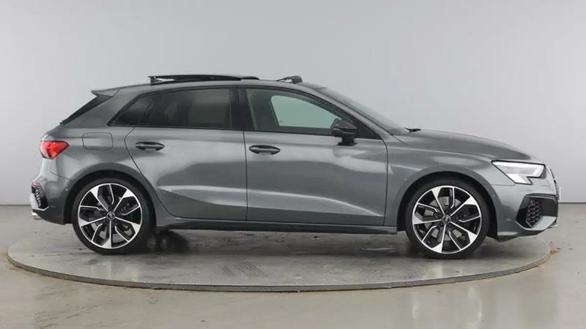 2023-audi-s3-20-tfsi-vorsprung-sportback-5d-big-3