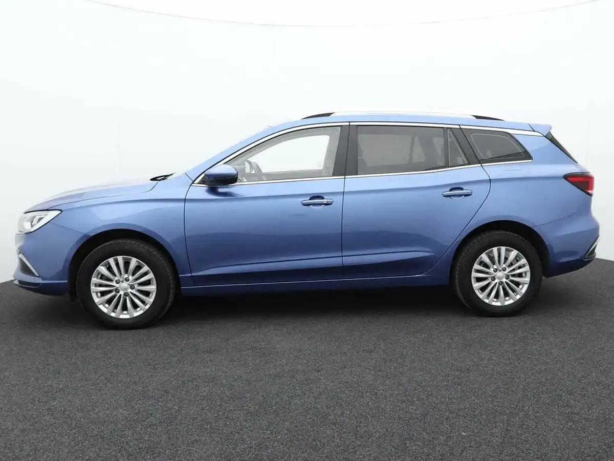 2022-mg-mg5-e-exclusive-ev-long-range-big-3