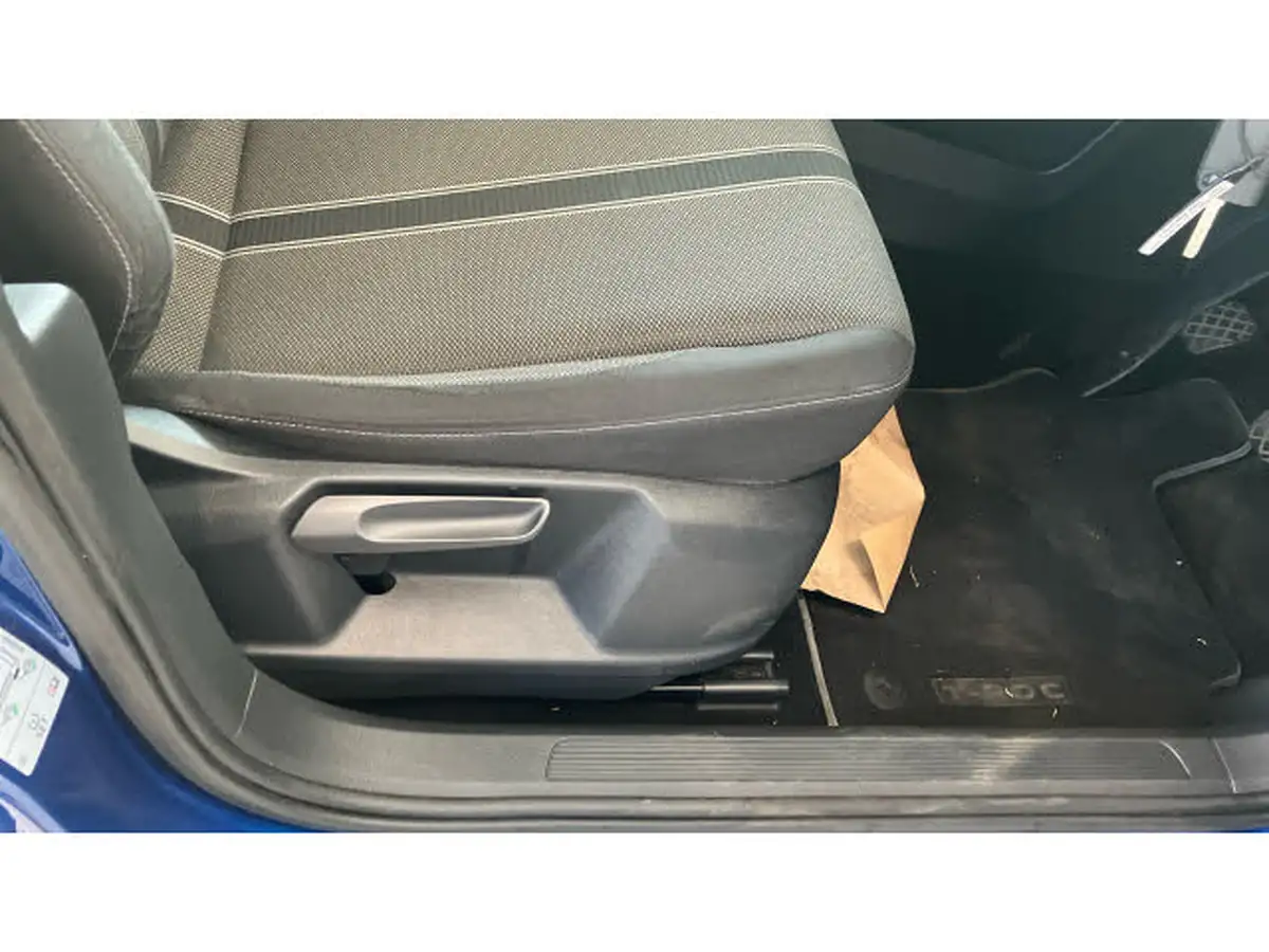 2019-volkswagen-t-roc-16tdi-se-big-40