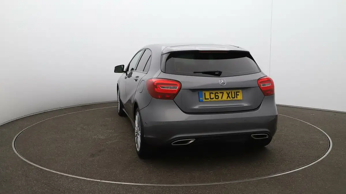 2018-mercedes-benz-a-class-15d-a180d-sport-109ps-executivess-hatchback-5d-7g-dct-big-57