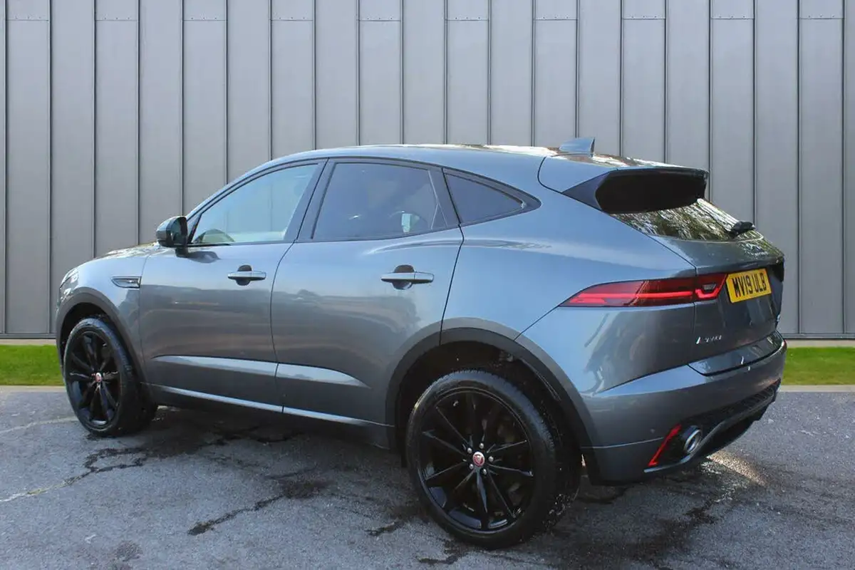 2019-jaguar-e-pace-20-i4-r-dynamic-s-200ps-big-4