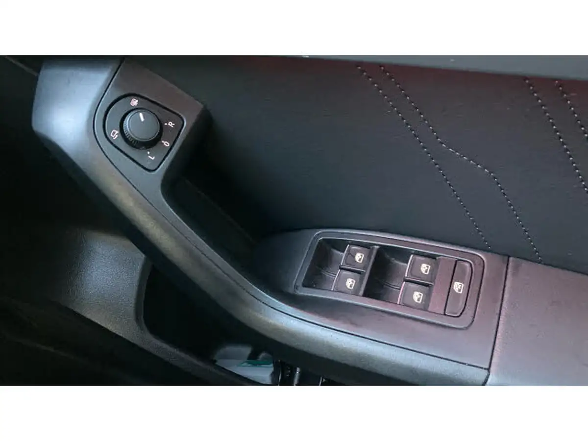 2022-seat-ateca-15-tsi-evo-fr-sport-dsg-big-30