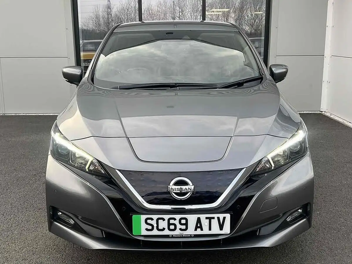 2020-nissan-leaf-e-n-connecta-big-2